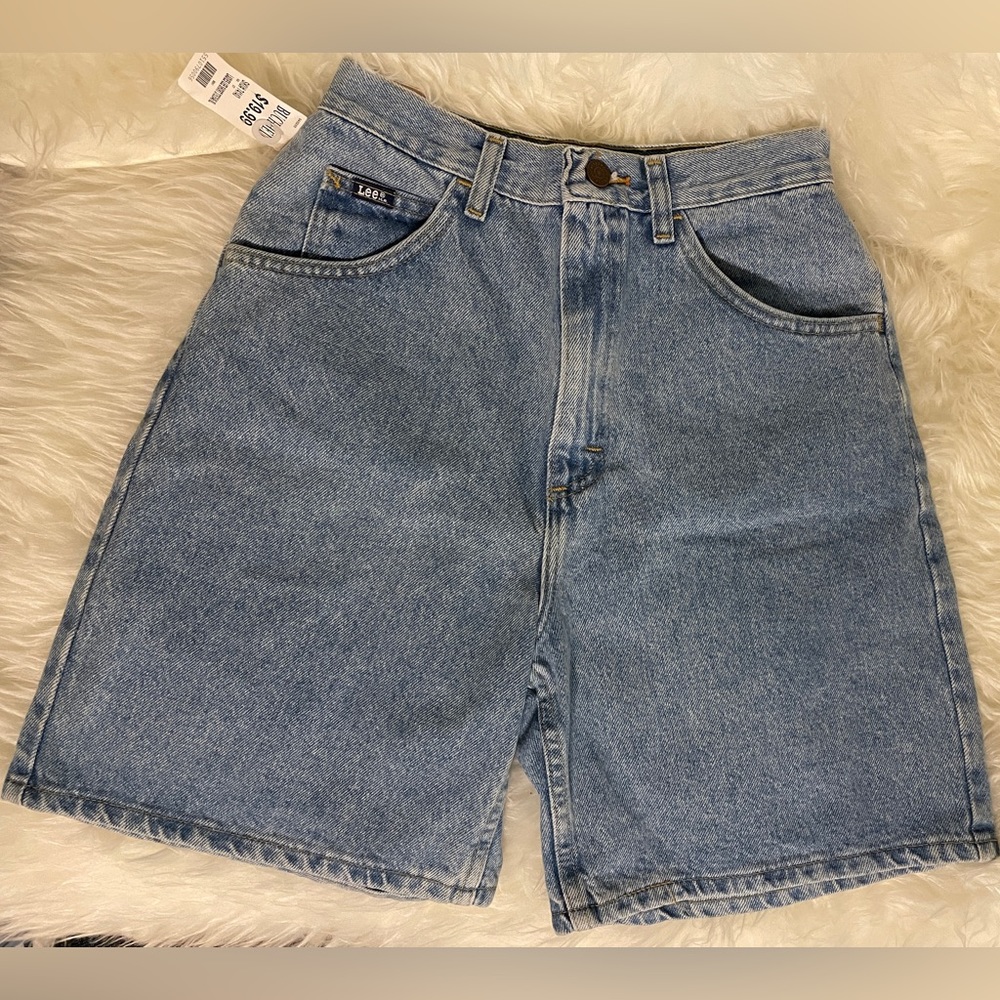 Lee Jean Shorts Relaxed Fit Women’s Light Wash Size 8